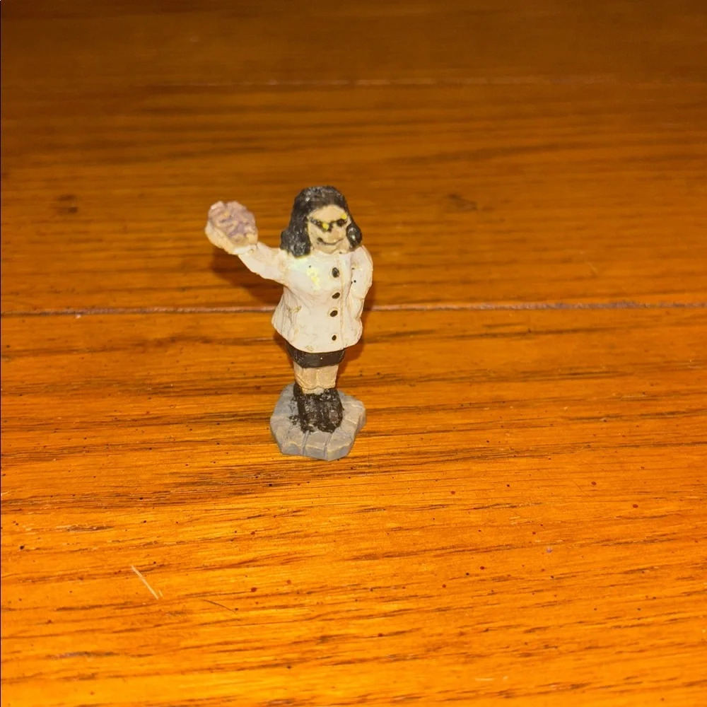 Halloween Miniature Toy Set with Pumpkins and Figurines - Picture 11 of 14